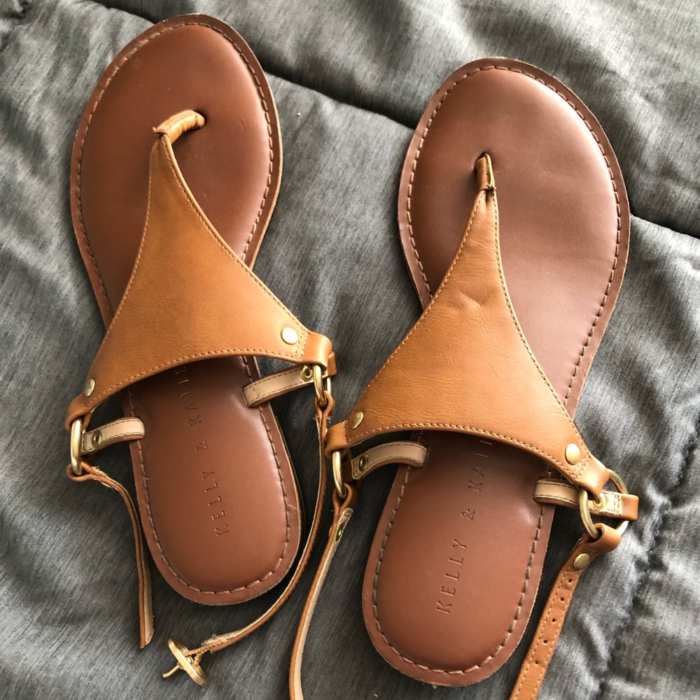 Women tan sandals